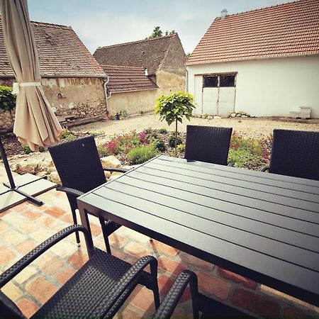 "U Capa" Krasny Apartman V Sedleci เซดเลซ ภายนอก รูปภาพ