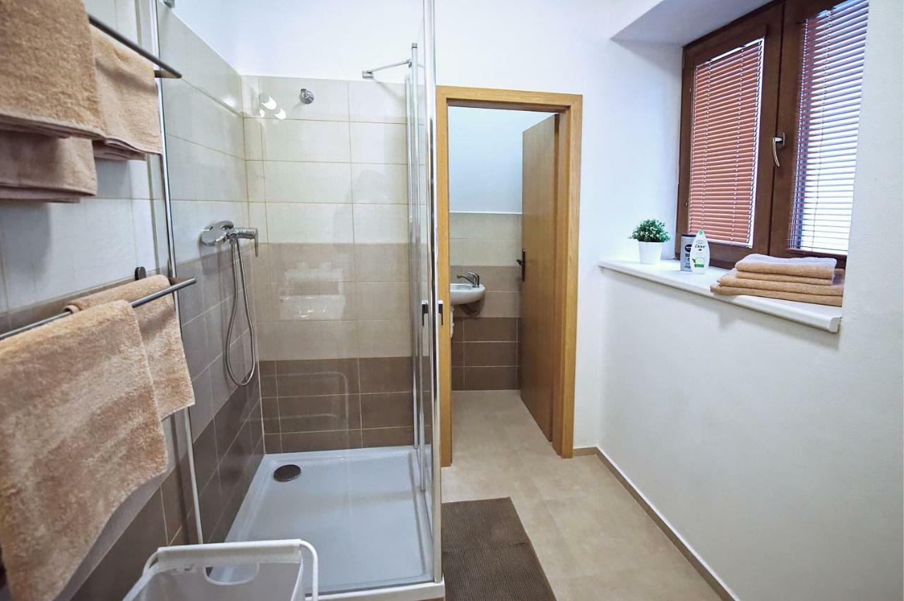 "U Capa" Krasny Apartman V Sedleci เซดเลซ ภายนอก รูปภาพ