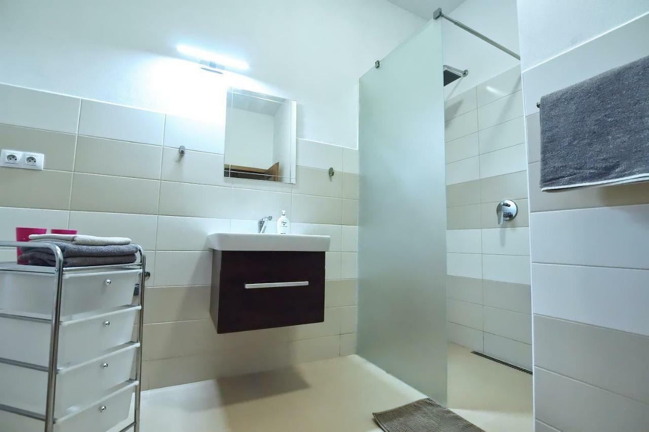 "U Capa" Krasny Apartman V Sedleci เซดเลซ ภายนอก รูปภาพ
