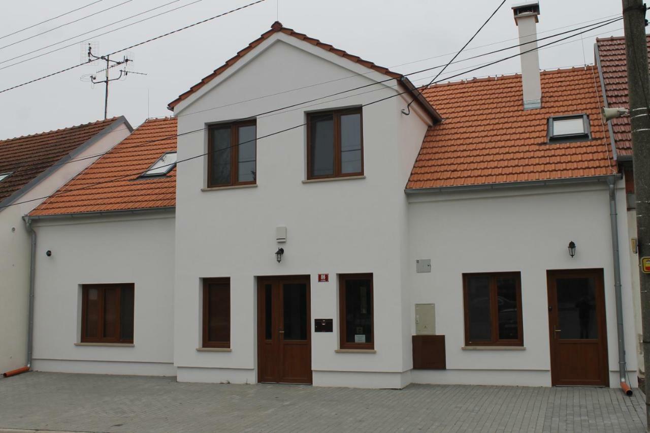 "U Capa" Krasny Apartman V Sedleci เซดเลซ ภายนอก รูปภาพ